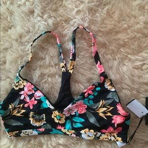 New with tags SKYE swim top